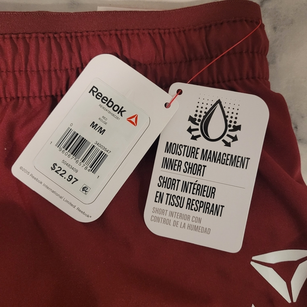 Womens Reebok Red Relaxed Shorts - Picture 4 of 4